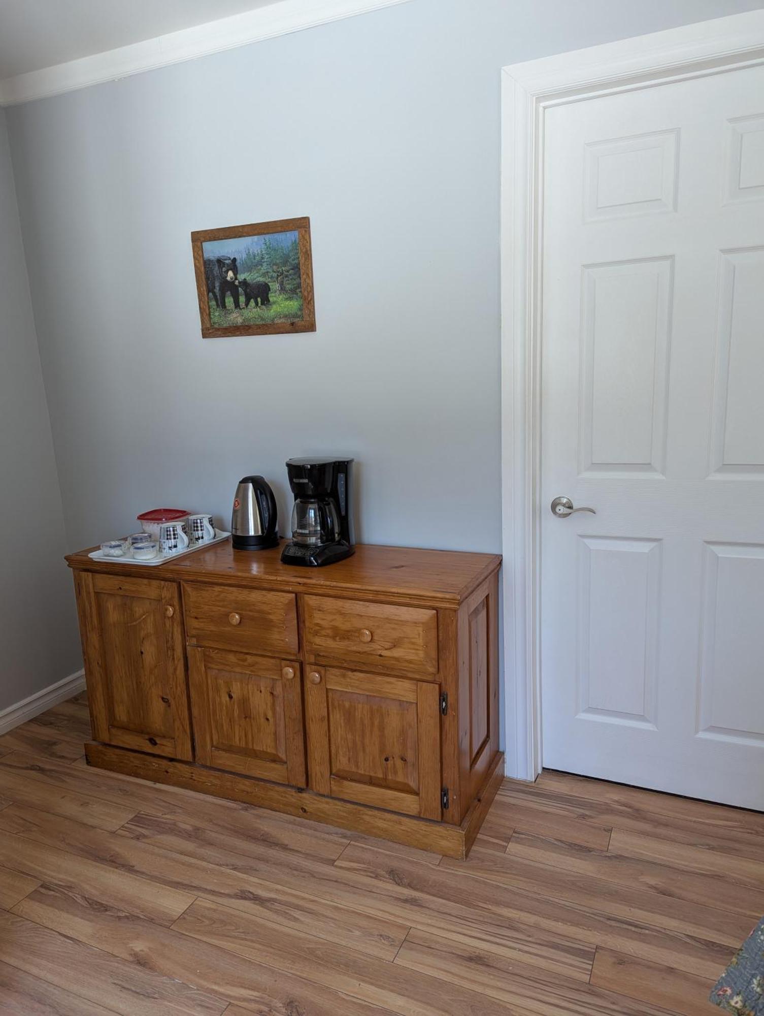 Bear & Butterfly Bed And Breakfast Gravenhurst Exterior photo